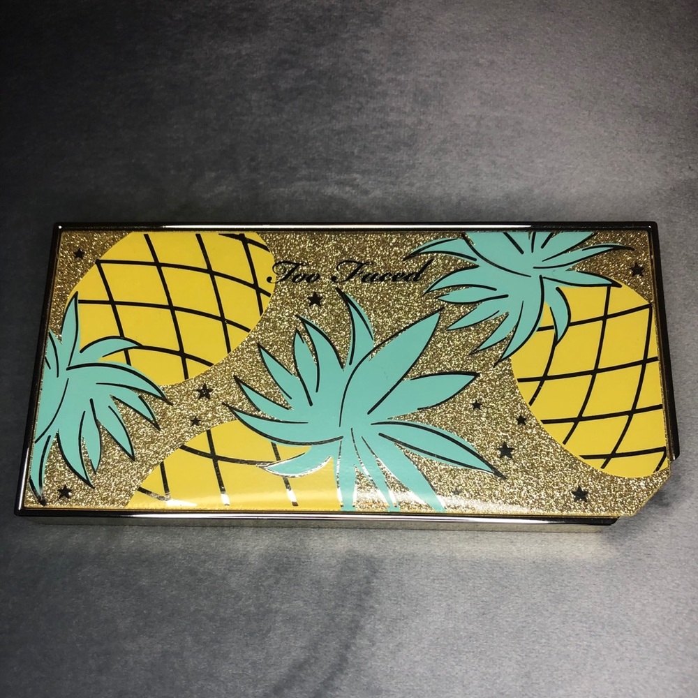 Too Faced Sparkling Pineapple Palette